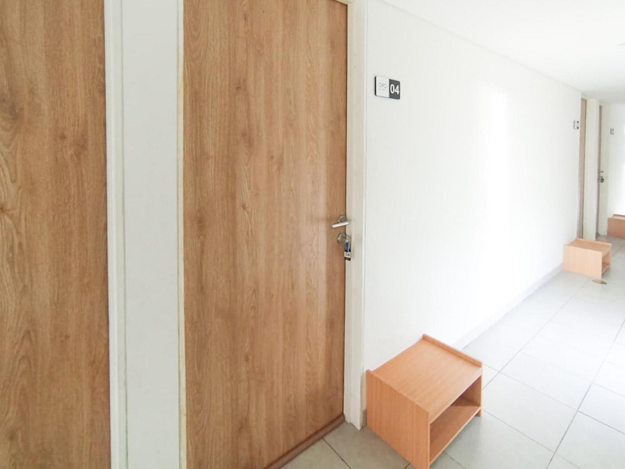 Hotel Ofo Kost Premium Kampung Inggris Pare Syariah Mitra Reddoorz Exteriér fotografie