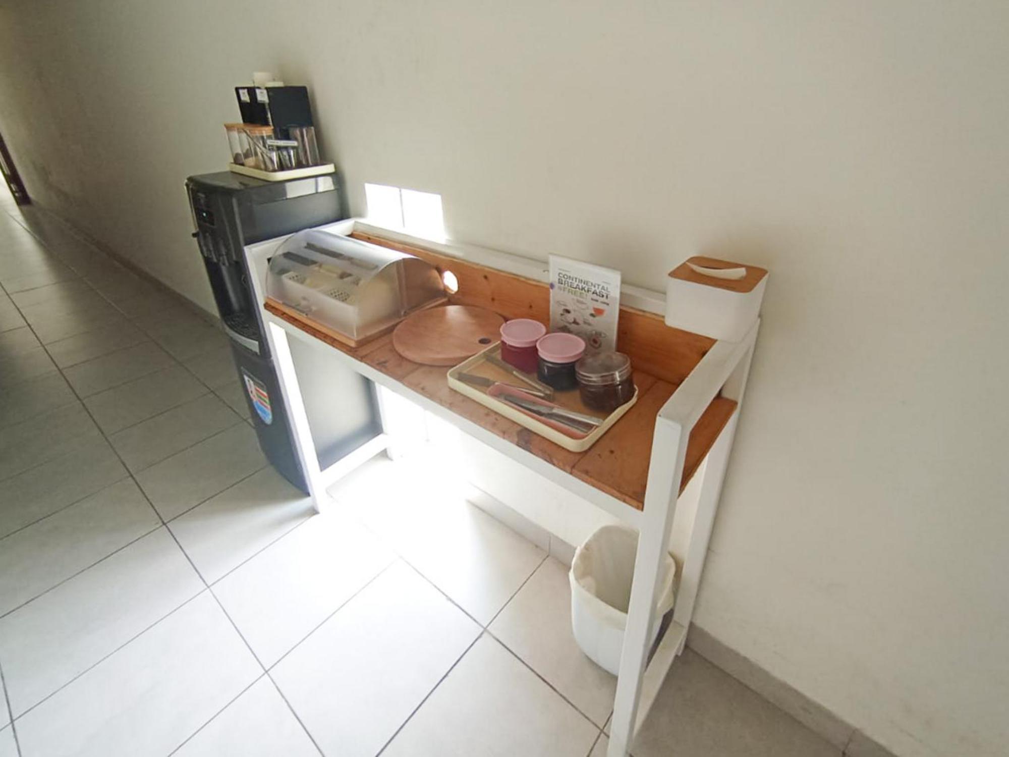 Hotel Ofo Kost Premium Kampung Inggris Pare Syariah Mitra Reddoorz Exteriér fotografie