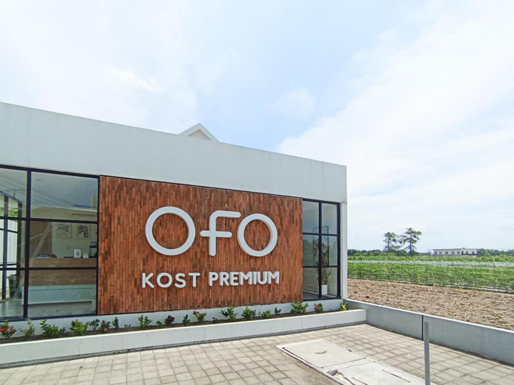 Hotel Ofo Kost Premium Kampung Inggris Pare Syariah Mitra Reddoorz Exteriér fotografie