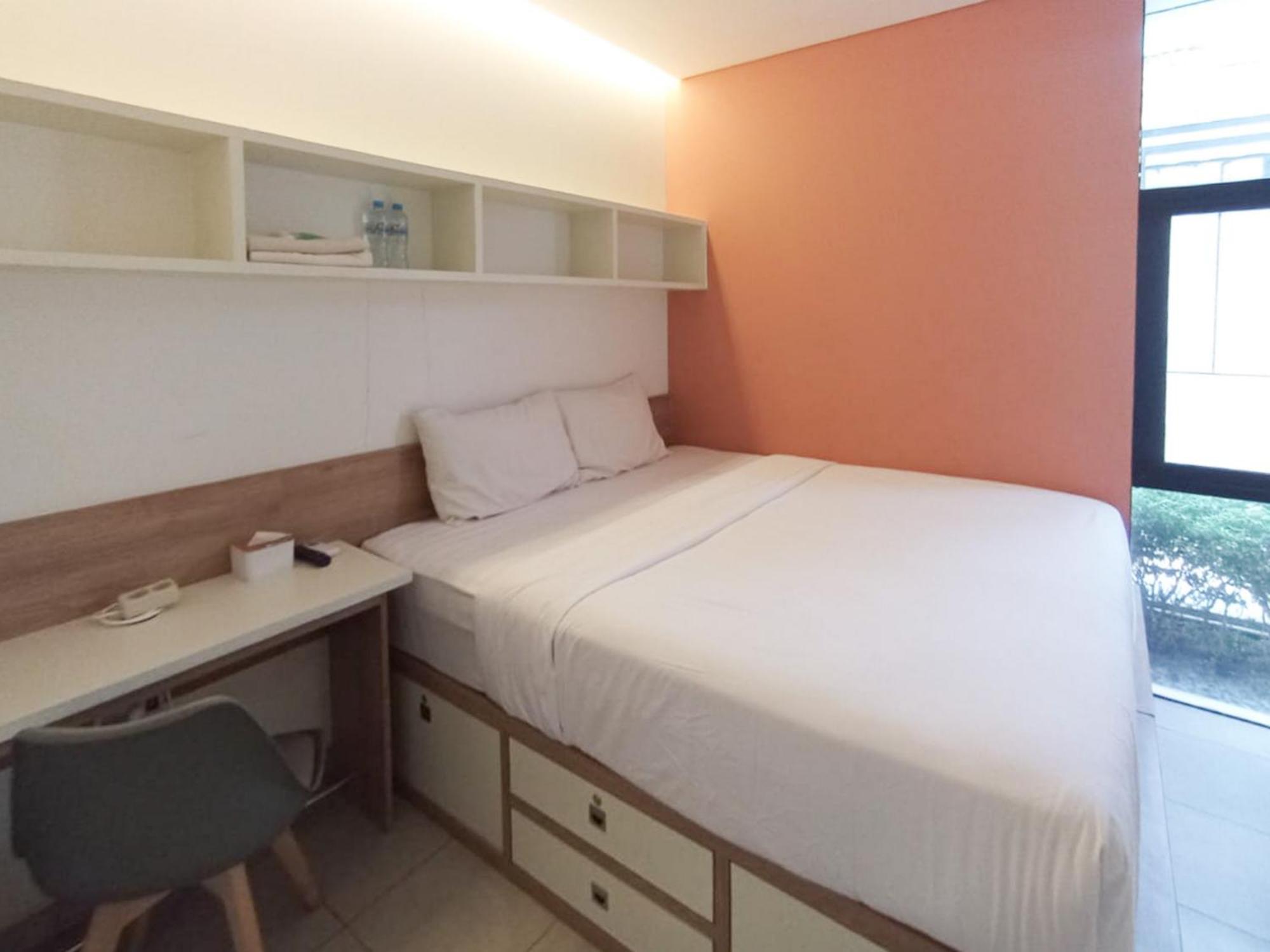 Hotel Ofo Kost Premium Kampung Inggris Pare Syariah Mitra Reddoorz Exteriér fotografie