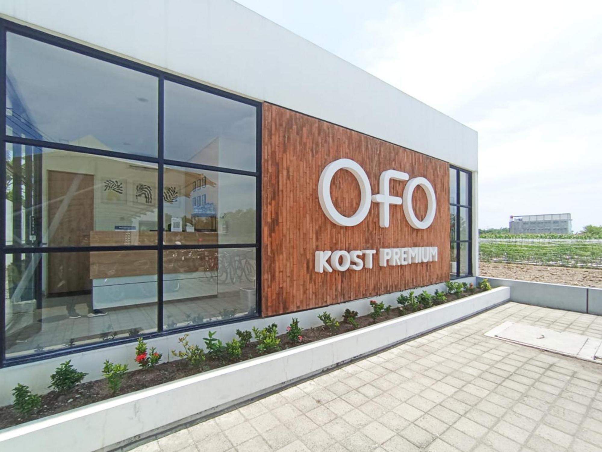 Hotel Ofo Kost Premium Kampung Inggris Pare Syariah Mitra Reddoorz Exteriér fotografie