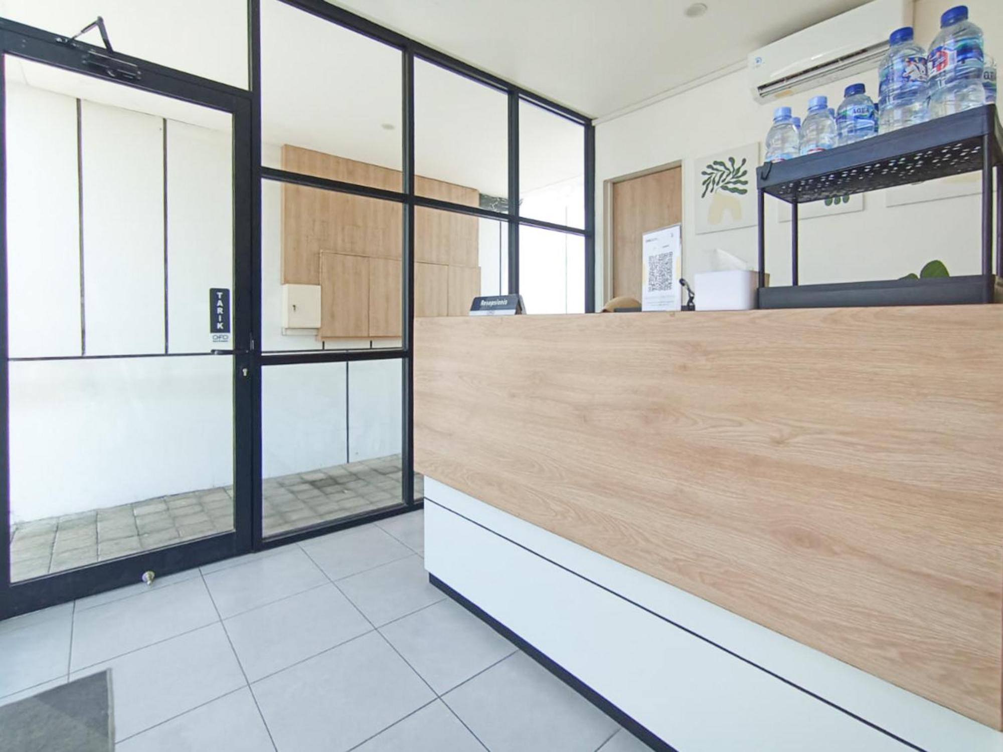 Hotel Ofo Kost Premium Kampung Inggris Pare Syariah Mitra Reddoorz Exteriér fotografie