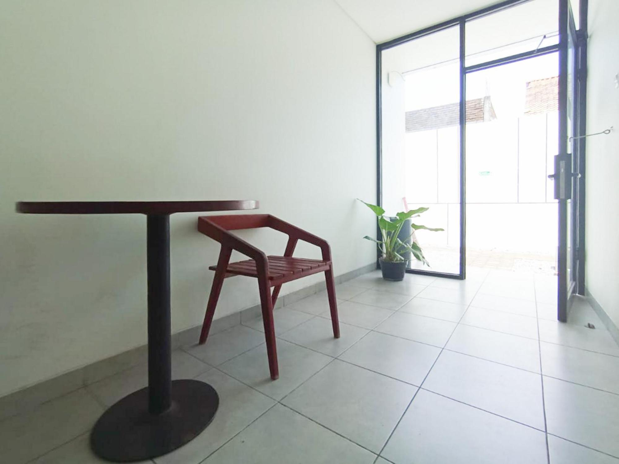 Hotel Ofo Kost Premium Kampung Inggris Pare Syariah Mitra Reddoorz Exteriér fotografie